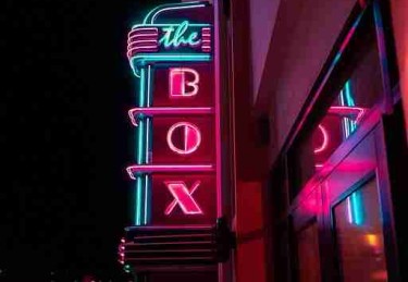 抖音成人版全新上线：剧情演出合集热播中